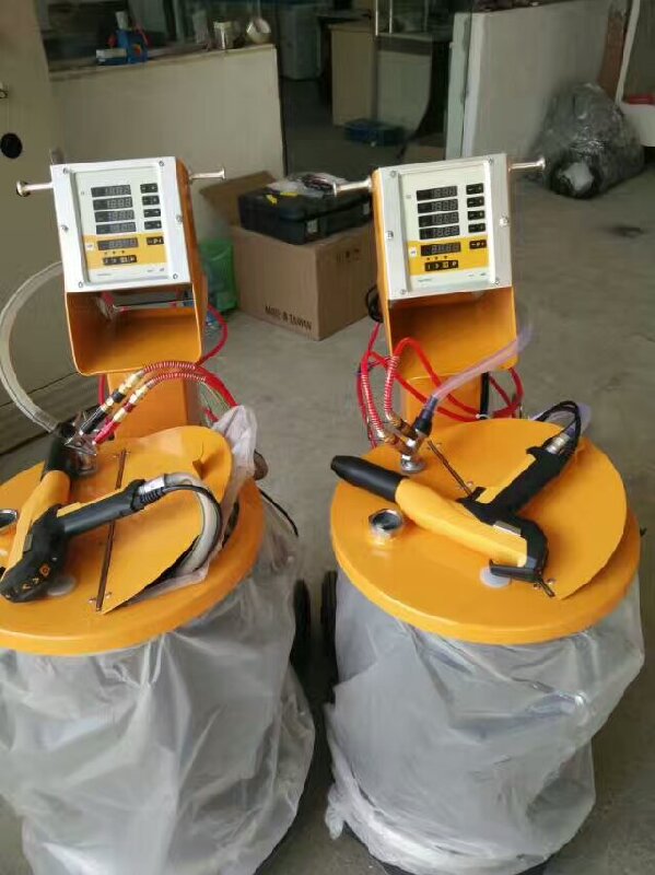 mmexport1492520378524